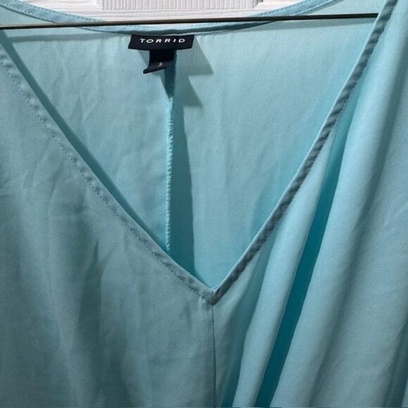 Torrid Womens Light Blue V-Neck Flutter Sleeve Tunic Top Size 3 Polyester Blend - Picture 5 of 12